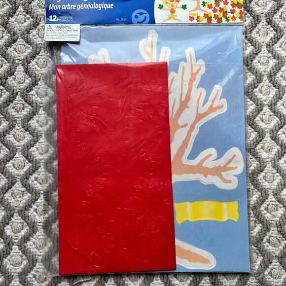 NEW Roylco My Family Tree "All About Me" Kit Educational Activity 12 Projects - Picture 9 of 9